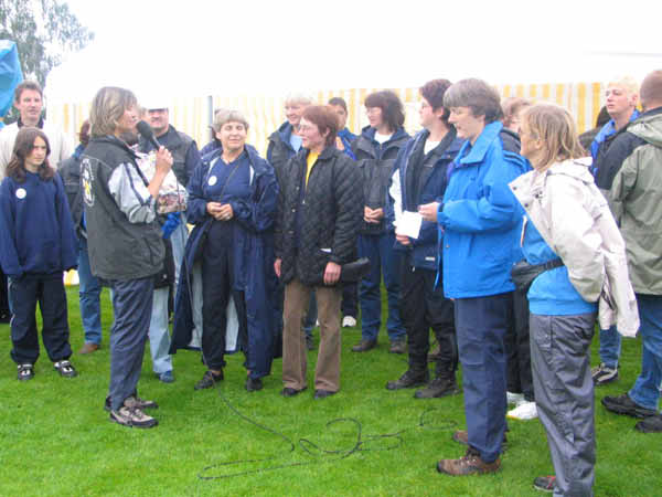 025Helfer,Conny,Natascha,Frau Alheid 2